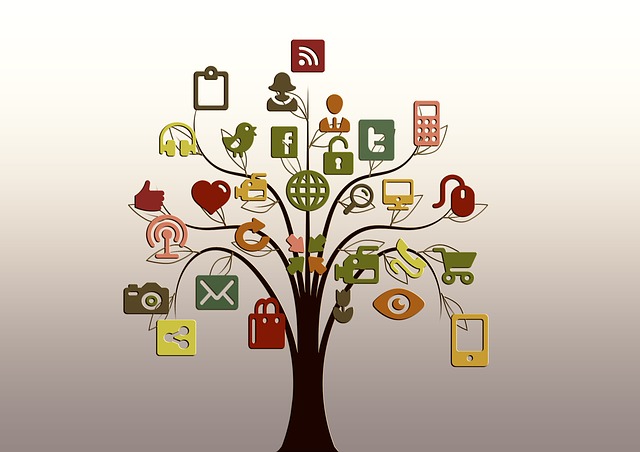 Grafik:&nbsp;bunter Baum aus Symbolen zum Thema Online-Redaktion